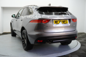 2020 Jaguar F-Pace 2.0 D180 Chequered Flag Auto AWD Euro 6 (s/s) 5dr in Grey — image 6