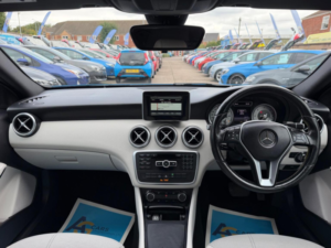 2014 Mercedes-Benz A Class 1.5 A180 Cdi Sport 7g-Dct Euro 5 (s/s) 5dr in Blue — image 2