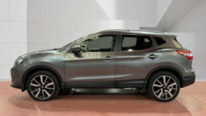 2017 Nissan Qashqai 1.6 Dci Tekna 4WD Euro 6 (s/s) 5dr in Grey — image 5