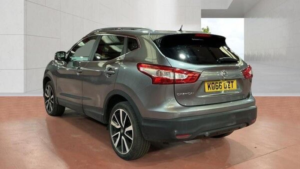 2017 Nissan Qashqai 1.6 Dci Tekna 4WD Euro 6 (s/s) 5dr in Grey — image 6
