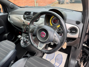 2009 Fiat 500 1.2 Bydiesel Euro 5 3dr in Black — image 5
