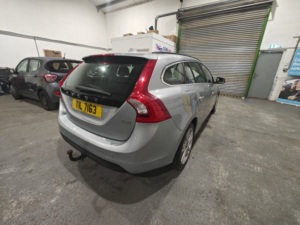 2013 Volvo V60 2.0 D4 Se in Silver — image 3
