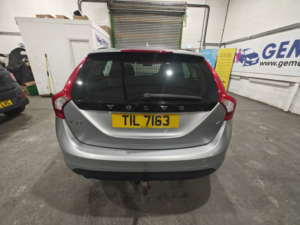 2013 Volvo V60 2.0 D4 Se in Silver — image 4