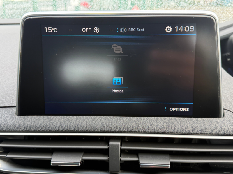 2020 Renault Clio 1.0 Tce S Edition Hatchback 5dr Petrol Manual Euro 6 (s/s) (100 Ps) in Blue — image 1
