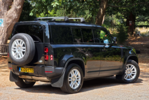 2022 Land Rover Defender 3.0 Defender Hard Top S D Mhev Auto 4WD 5dr in Black — image 6