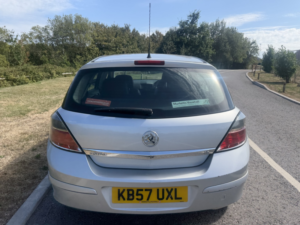 2008 Vauxhall Astra 1.6 I 16v Design in Silver — image 4