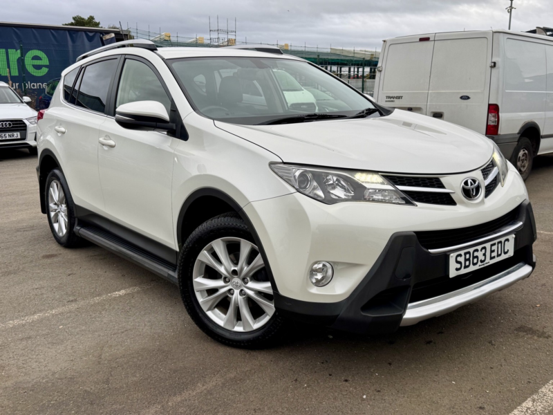 2013 Toyota Rav4 2.2 D-Cat Invincible in White — image 1