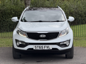 2015 Kia Sportage 1.7 Crdi Ecodynamics 2 in White — image 2