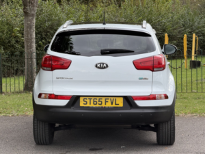 2015 Kia Sportage 1.7 Crdi Ecodynamics 2 in White — image 5