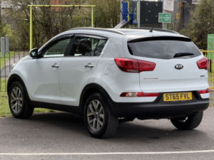 2015 Kia Sportage 1.7 Crdi Ecodynamics 2 in White — image 6
