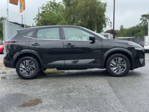 2024 Nissan Qashqai 1.3 Qashqai Acenta Premium Dig-T Mhev 5dr in Black — image 4