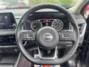 2024 Nissan Qashqai 1.3 Qashqai Acenta Premium Dig-T Mhev 5dr in Black — image 5