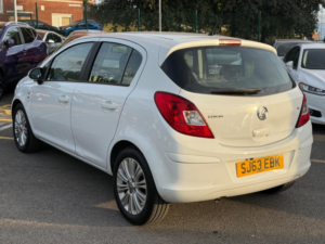 2013 Vauxhall Corsa 1.2i Ecoflex 16v Se Euro 5 (s/s) 5dr in White — image 5
