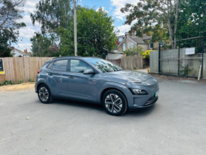 2023 Hyundai Kona 64kwh Ultimate Auto 5dr (10.5kw Charger) in Grey — image 5