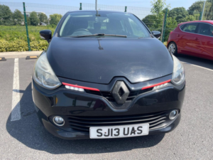 2013 Renault Clio 1.2 16v Dynamique Medianav Euro 5 5dr in Black — image 6