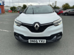2016 Renault Kadjar 1.5 Signature Nav Dci 110 in White — image 2