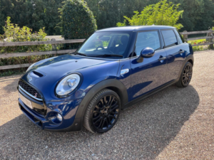 2017 MINI Hatch 2.0 Cooper S Auto Euro 6 (s/s) 5dr in Blue — image 4