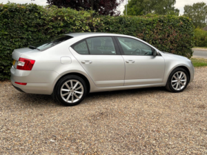 2015 Skoda Octavia 2.0 Tdi Elegance in Silver — image 5