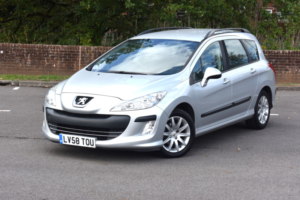 2008 Peugeot 308 Sw 1.6 Hdi Fap Sr in Silver — image 3