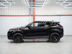 2022 Land Rover Range Rover Evoque 1.5 P300e 12.2kwh R-Dynamic Hse Auto 4WD Euro 6 (s/s) 5dr in Black — image 5