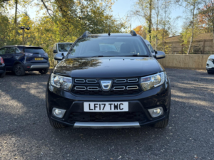 2017 Dacia Sandero Stepway 0.9 Tce Laureate Euro 6 (s/s) 5dr in Black — image 2