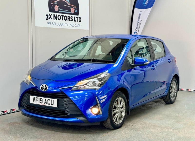 2019 Toyota Yaris 1.5 Vvt-I Icon Euro 6 5dr in Blue — image 1