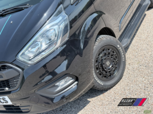 2021 Ford Transit Custom 2.0 Transit Custom Limited Van 300 L1 2.0l Ecoblue 130ps Fwd 6 Speed Manual in Black — image 2