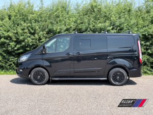 2021 Ford Transit Custom 2.0 Transit Custom Limited Van 300 L1 2.0l Ecoblue 130ps Fwd 6 Speed Manual in Black — image 3