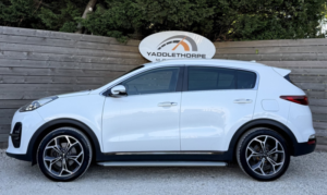 2018 Kia Sportage 1.6 T-Gdi Gt-Line in White — image 2