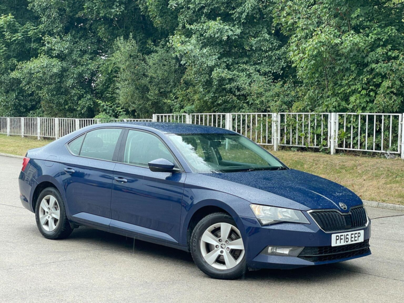 2016 Skoda Superb 1.6 Tdi S DSG Euro 6 (s/s) 5dr in Blue — image 1