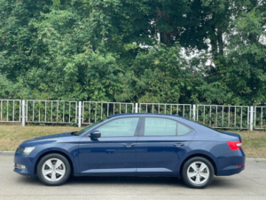 2016 Skoda Superb 1.6 Tdi S DSG Euro 6 (s/s) 5dr in Blue — image 4