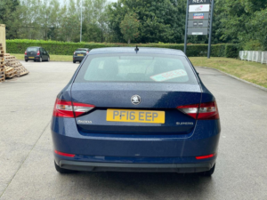 2016 Skoda Superb 1.6 Tdi S DSG Euro 6 (s/s) 5dr in Blue — image 5