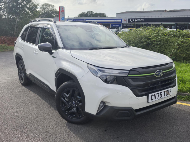 2025 Subaru Forester 2.0 I E-Boxer Field Lineartronic 4WD Euro 6 (s/s) 5dr in White — image 1