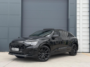 2025 Audi Sq8 4.0 Tfsi V8 Black Edition Tiptronic Quattro Euro 6 (s/s) 5dr in Black — image 3