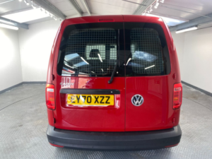 2020 Volkswagen Caddy 2.0 Tdi C20 Startline Panel Van 5dr Diesel Manual Swb Euro 6 (s/s) (102 Ps) in Red — image 5