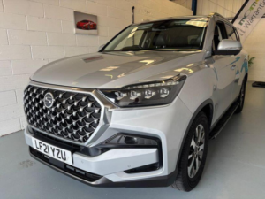 2021 Ssangyong Rexton 2.2d Ultimate T-Tronic 4WD Euro 6 5dr in Silver — image 3