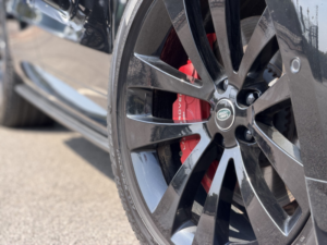 2023 Land Rover Range Rover Sport 3.0 P510e 38.2kwh First Edition in Black — image 4