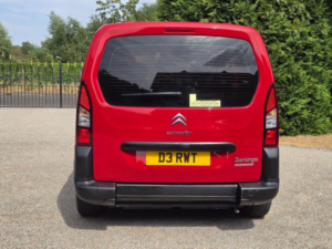 2016 Citroen Berlingo 1.6 Vti Touch Multispace MPV Euro 6 5dr in Red — image 5