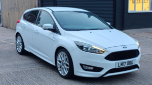 2017 Ford Focus 1.5t Ecoboost St-Line Euro 6 (s/s) 5dr in White — image 2