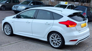2017 Ford Focus 1.5t Ecoboost St-Line Euro 6 (s/s) 5dr in White — image 4