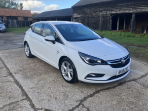 2018 Vauxhall Astra 1.4 I Turbo Sri in White — image 2