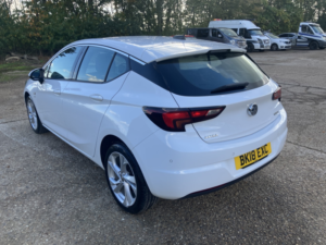 2018 Vauxhall Astra 1.4 I Turbo Sri in White — image 4