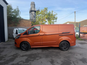 2018 Ford Transit Custom 2.0 290 Ecoblue Sport L1 H1 Euro 6 5dr in Orange — image 4