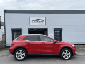 2019 Mercedes-Benz Gla 2.1 Gla200d Sport in Red — image 2