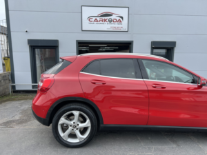 2019 Mercedes-Benz Gla 2.1 Gla200d Sport in Red — image 3