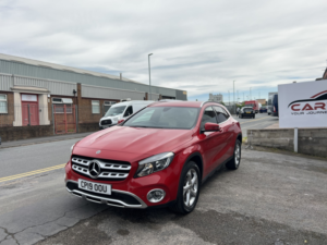 2019 Mercedes-Benz Gla 2.1 Gla200d Sport in Red — image 6