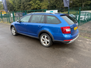 2017 Skoda Octavia 2.0 Tdi Scout Estate 5dr Diesel Manual 4WD Euro 6 (s/s) (150 Ps) in Blue — image 4