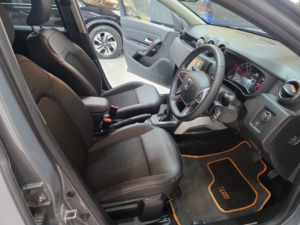 2022 Dacia Duster 1.3 Tce Extreme Se SUV 5dr Petrol Edc Euro 6 (s/s) (150 Ps) in Grey — image 2