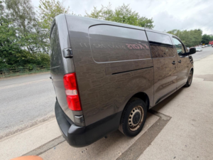 2022 Vauxhall Vivaro 2.0 Turbo D 3100 Dynamic Crew Van L2 H1 Euro 6 (s/s) 6dr in Grey — image 4