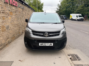 2022 Vauxhall Vivaro 2.0 Turbo D 3100 Dynamic Crew Van L2 H1 Euro 6 (s/s) 6dr in Grey — image 5
